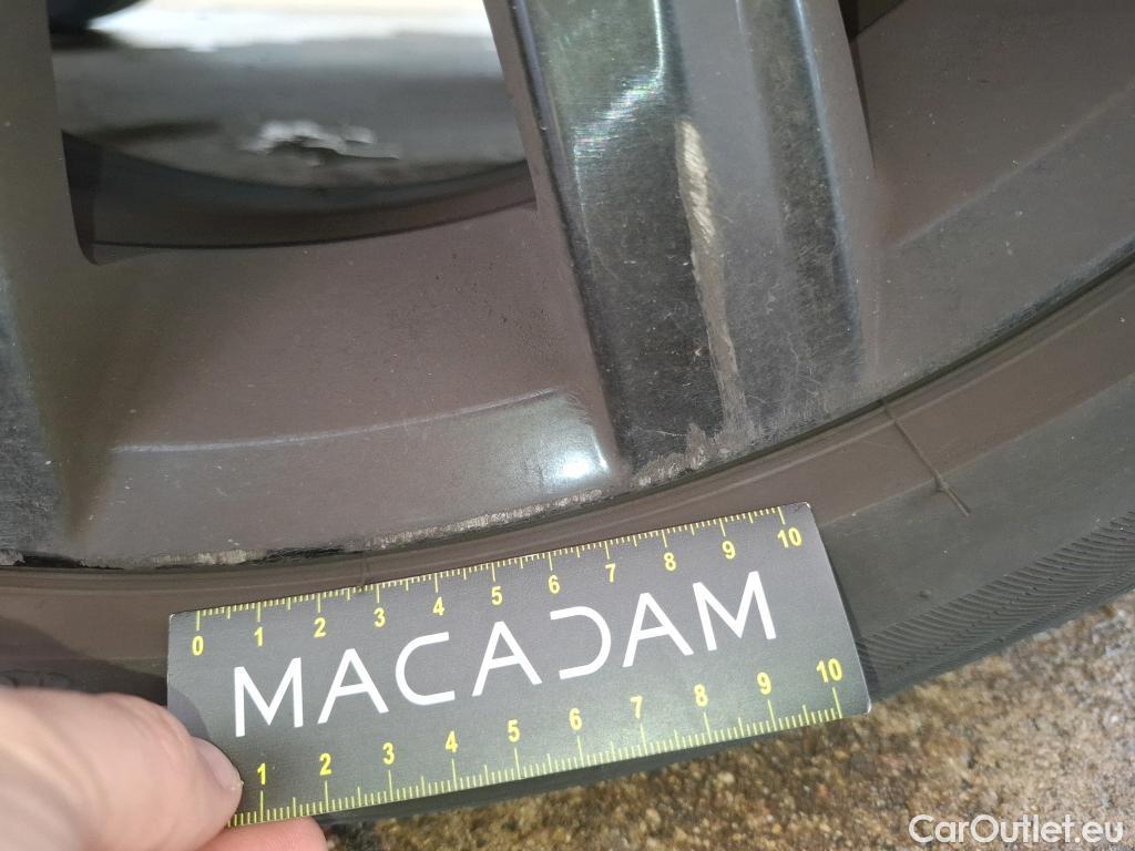  Volkswagen  T-ROC  R-Line 1.5 TSI 150CV BVA7 E6d #32