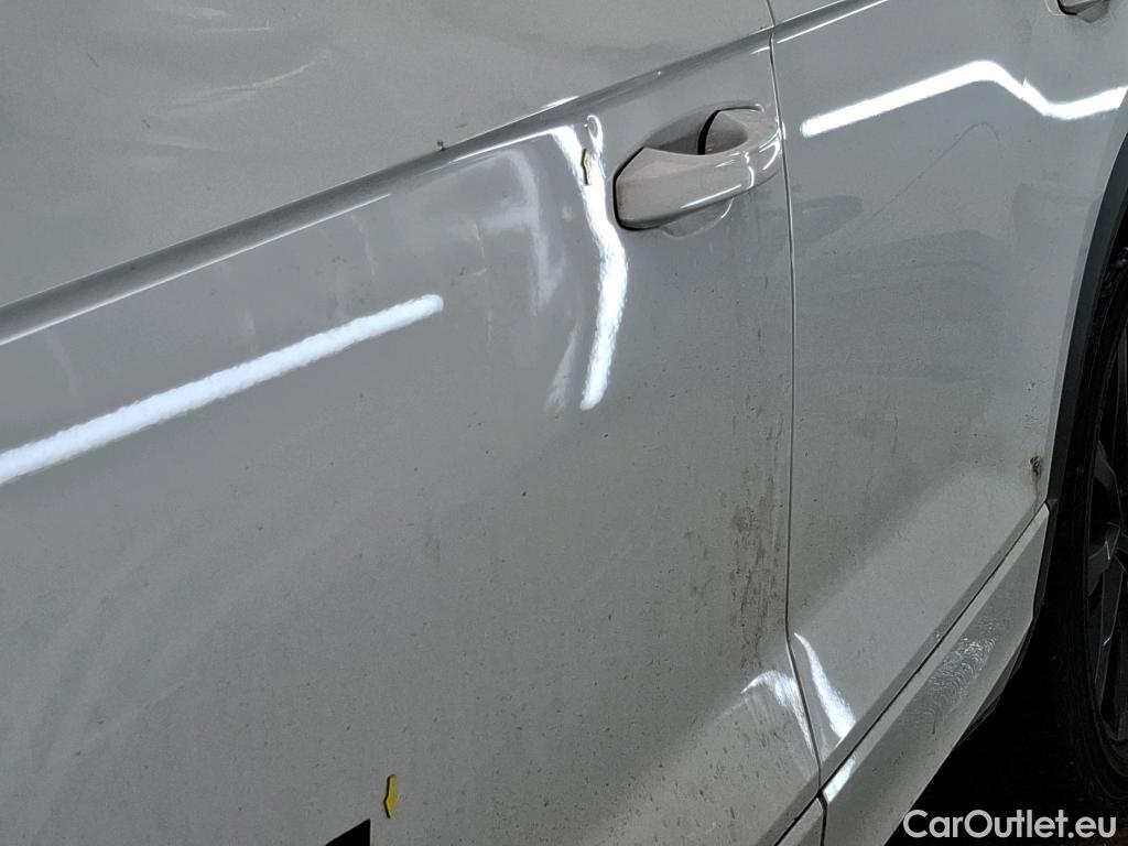  Volkswagen  T-ROC  R-Line 1.5 TSI 150CV BVA7 E6d #52