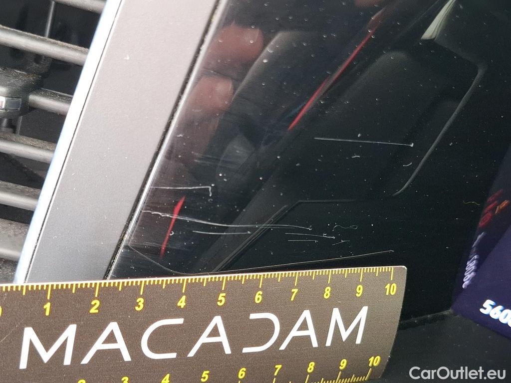  Opel   Grandland X Grandland X Elegance Business 1.5 130CV BVA8 E6d #2