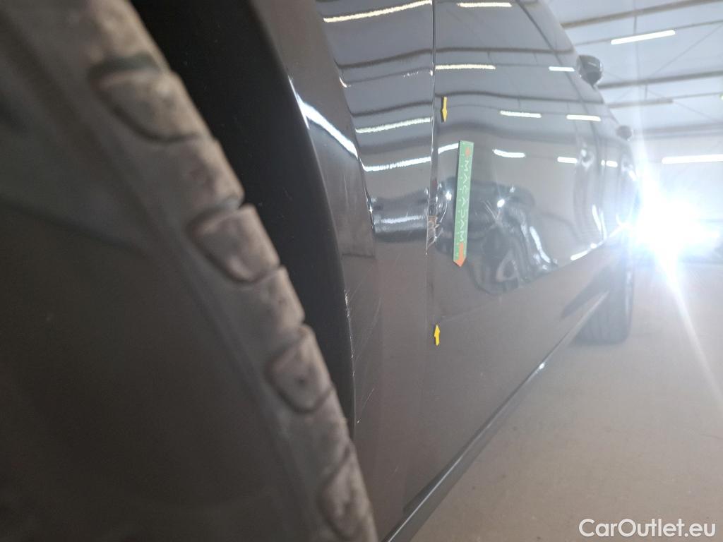  Mercedes  CLA-Klasse MERCEDES-BENZ CLA Coupe / 2019 / 4P / Coupé CLA 200 d Business Line BA8 #2