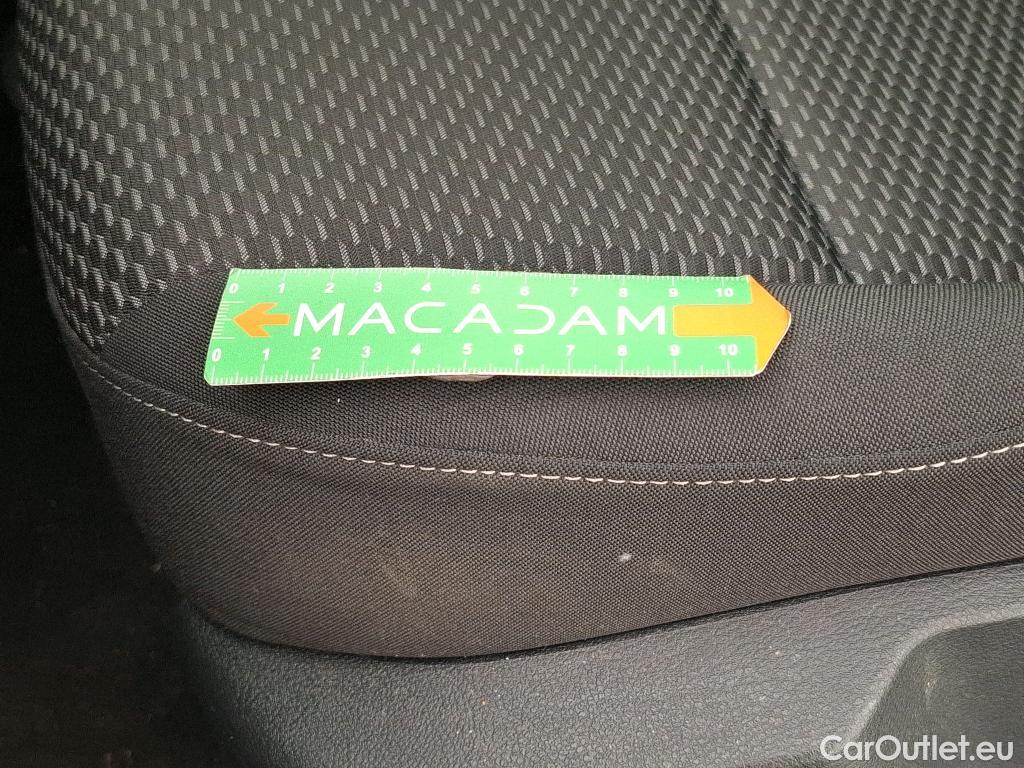  Volkswagen  Golf  VII Berline Trendline BMT/Start-Stop 1.6 TDI 115CV BVM5 E6dT #24