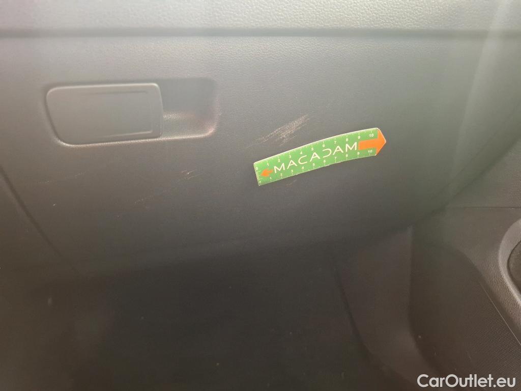  Volkswagen  Golf  VII Berline Trendline BMT/Start-Stop 1.6 TDI 115CV BVM5 E6dT #19