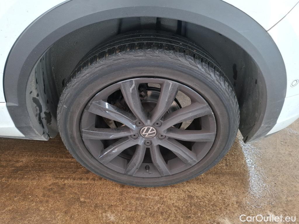  Volkswagen  T-ROC  R-Line 1.5 TSI 150CV BVA7 E6d #34