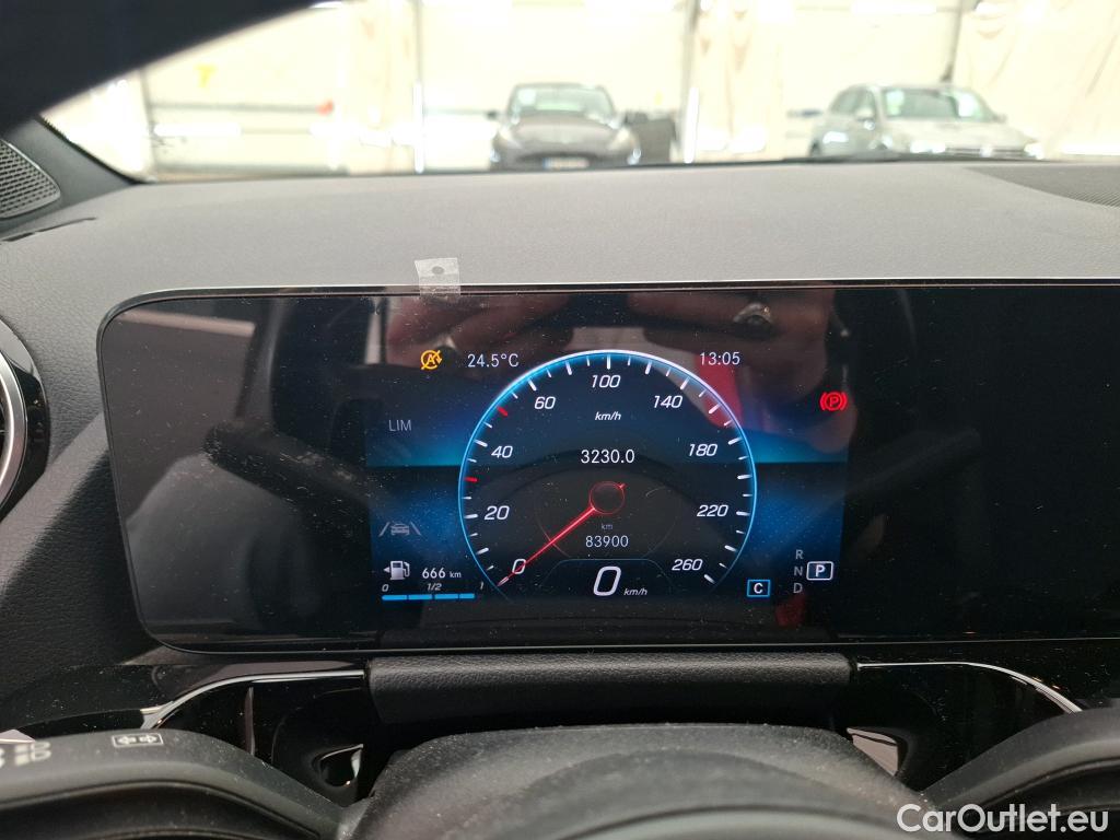  Mercedes  B-Klasse MERCEDES-BENZ Classe B / 2019 / 5P / monospace B 180 d Business Line Edition BA8 #17