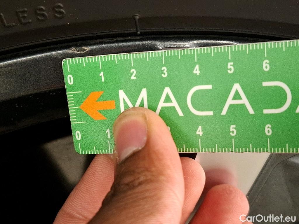  Hyundai  Tucson  Business Hybrid 2WD 1.6 T-GDI 230CV BVA6 E6d #30