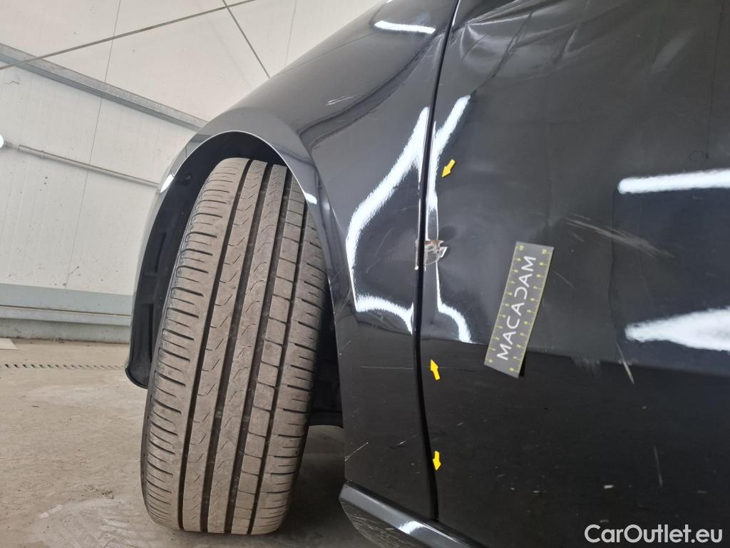  Mercedes  CLA-Klasse MERCEDES-BENZ CLA Coupe / 2019 / 4P / Coupé CLA 200 d Business Line BA8 #4