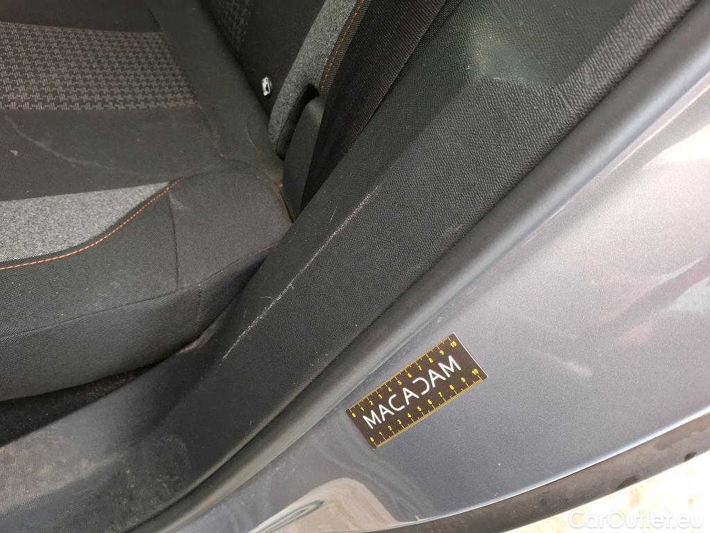  Peugeot  3008  Active Business 1.5 HDi 130CV BVA8 E6d #8