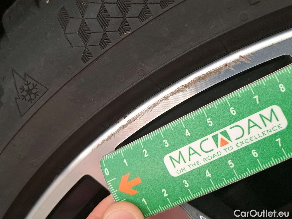  Bmw  Serie 2 BMW Série 2 Gran Coupé / 2019 / 4P / Berline 218D Business Design #38