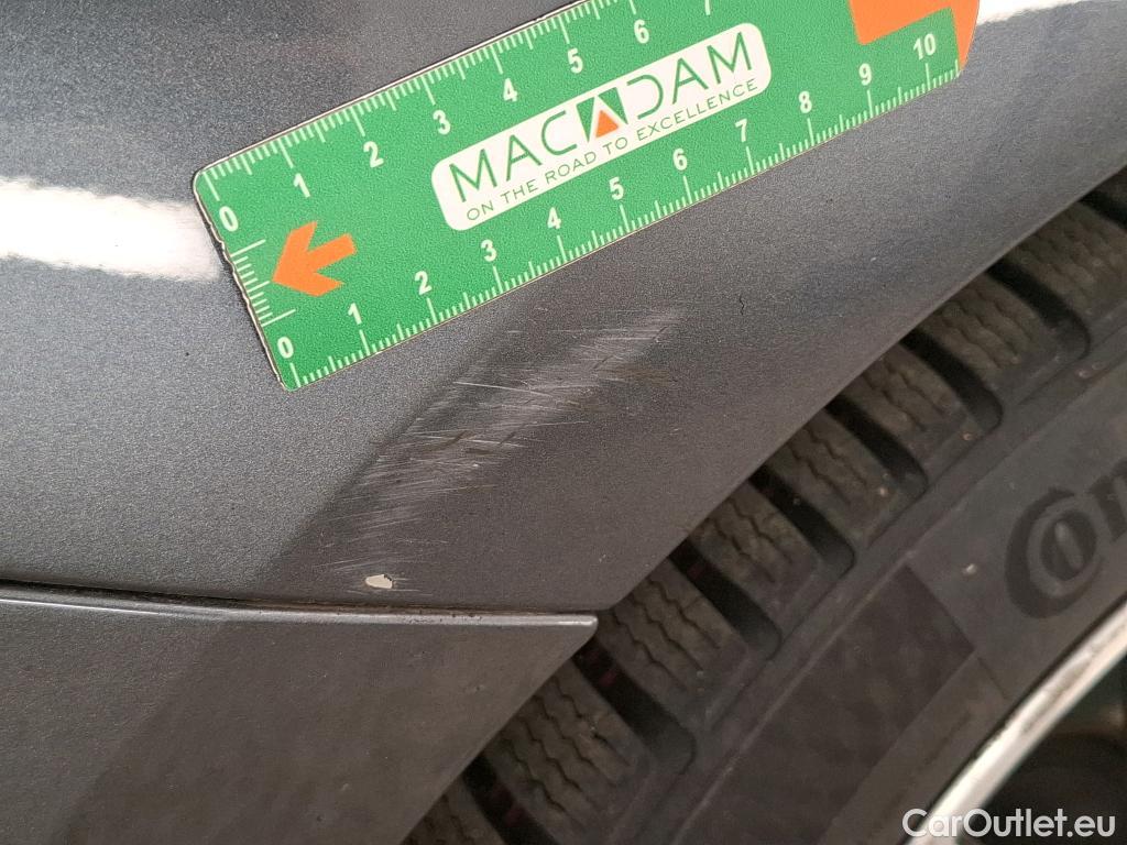  Bmw  Serie 2 BMW Série 2 Gran Coupé / 2019 / 4P / Berline 218D Business Design #14