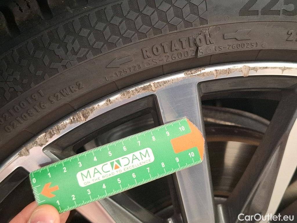  Bmw  Serie 2 BMW Série 2 Gran Coupé / 2019 / 4P / Berline 218D Business Design #19