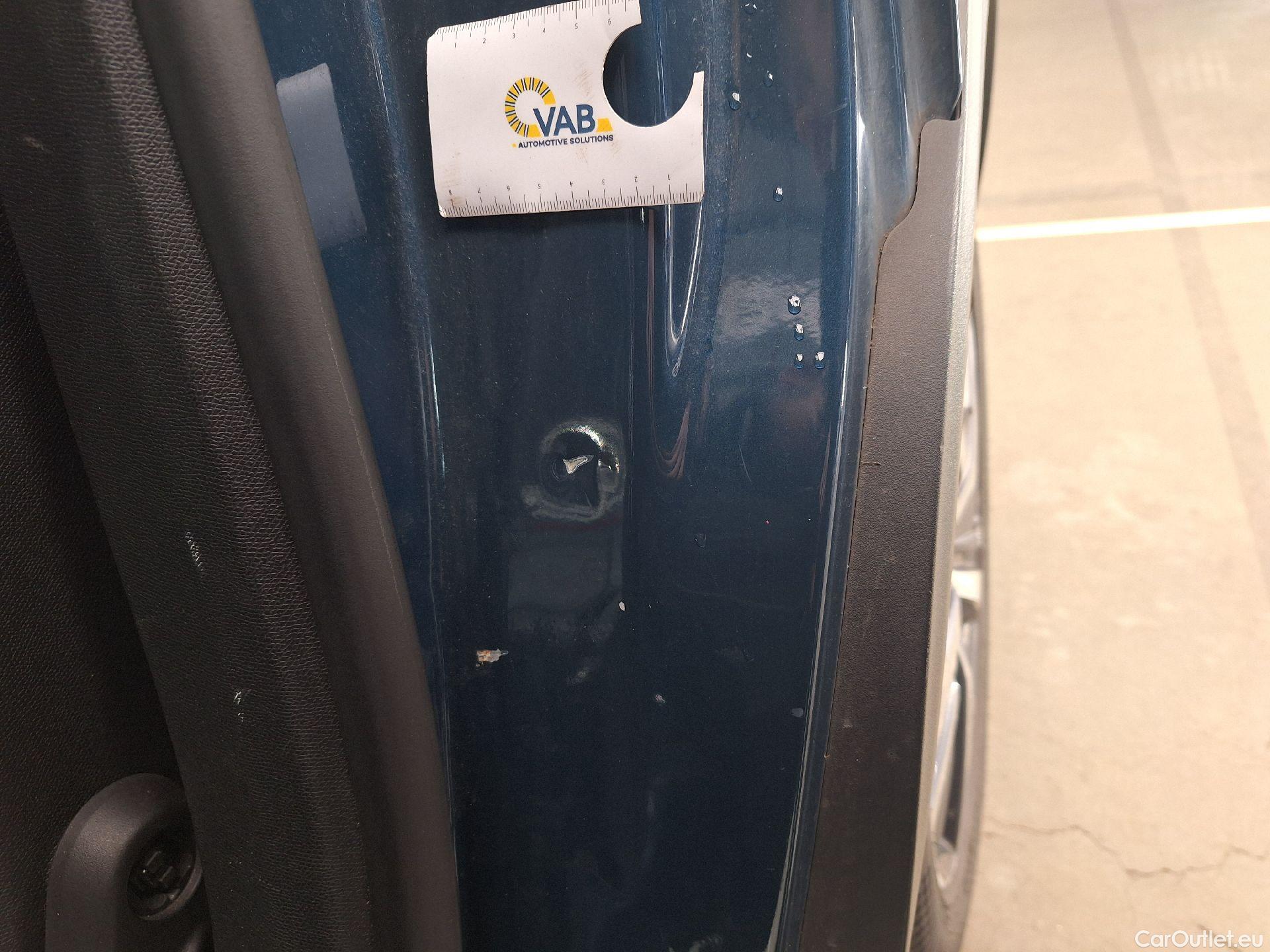  Peugeot  5008 Peugeot,  FL'20, Peugeot  1.5 BlueHDi 96kW S&S EAT8 Allure 5d #4