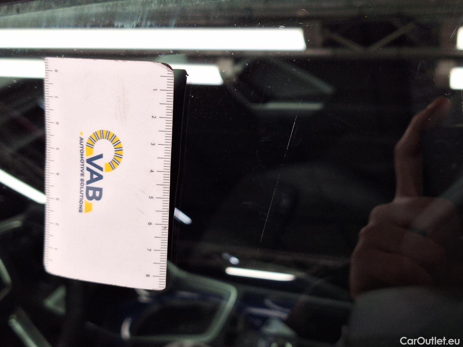  Audi  Q3 Audi,  SB '19 PHEV, Audi  Sportback 45 TFSI e S tronic 5d #37