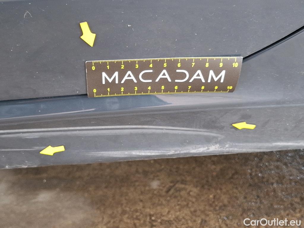  Volkswagen  Golf  VOLKSWAGEN / 2020 / 5P / Berline 1.0 eTSI OPF 110 DSG7 Life Business #3