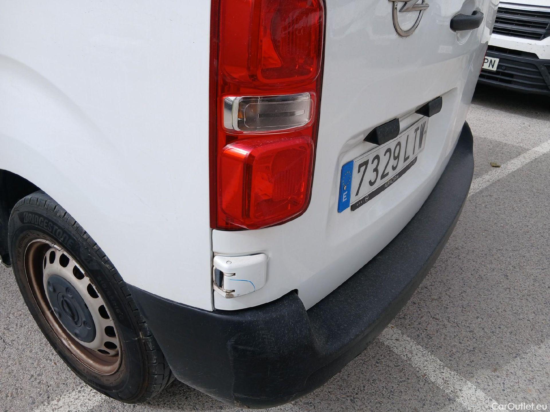  Opel  Vivaro OPEL  / 2019 / 4P / furgón 1.5 Diésel 74kW(100CV)M Std Exp #21