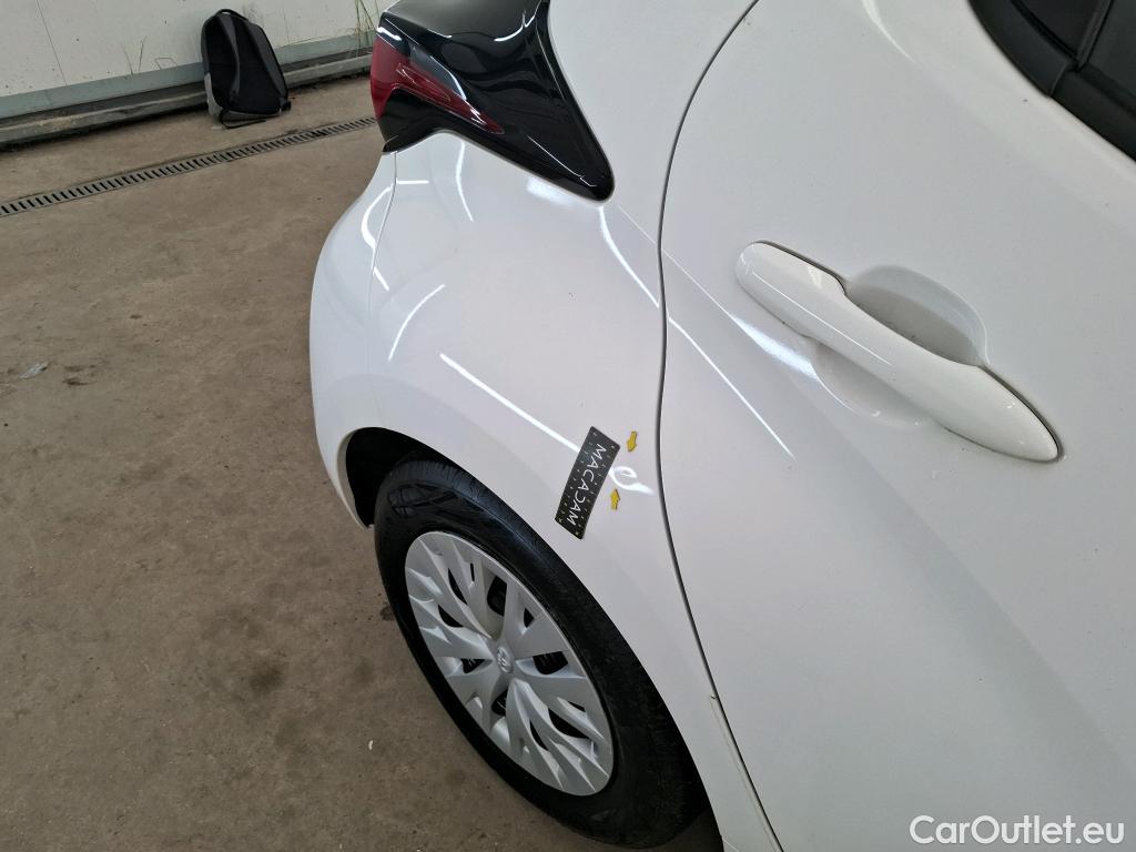  Toyota  Yaris TOYOTA  Hybride / 2019 / 5P / Berline Hybride 116h Dynamic Business Stage Acad #1