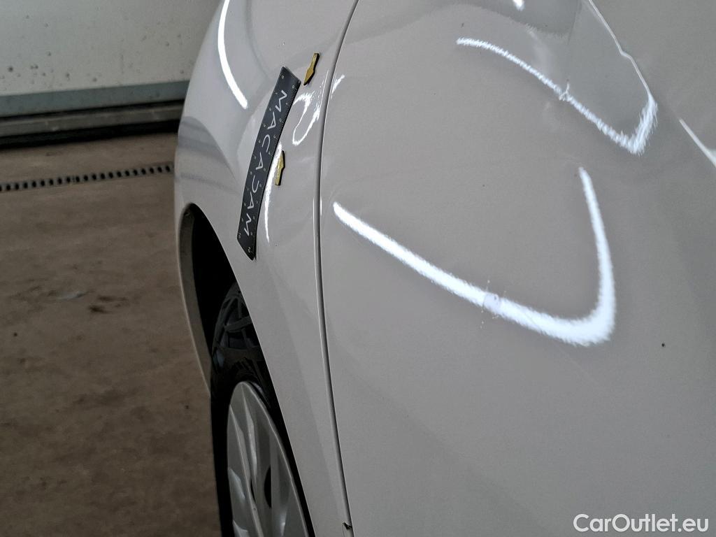  Toyota  Yaris TOYOTA  Hybride / 2019 / 5P / Berline Hybride 116h Dynamic Business Stage Acad #2