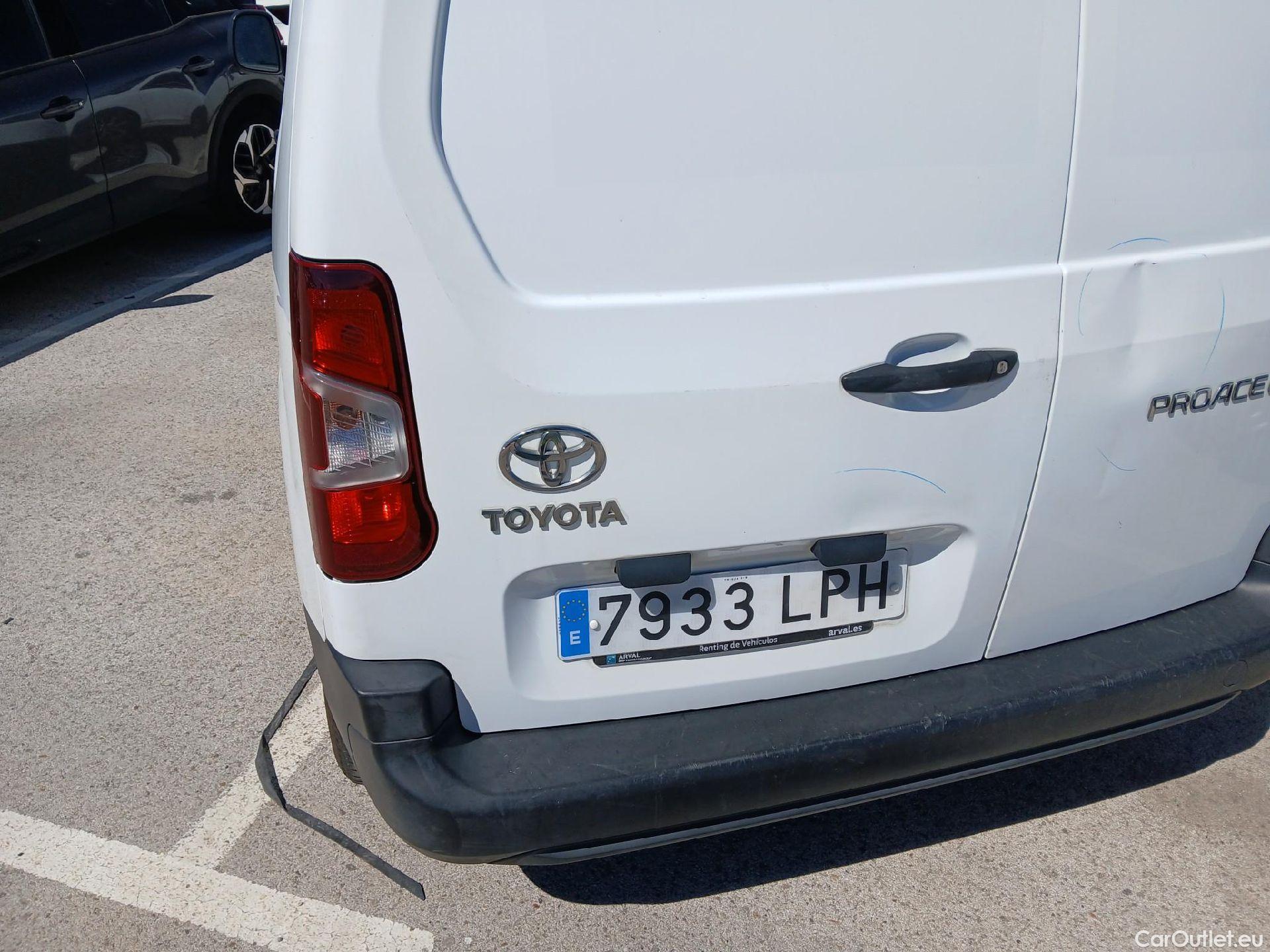  Toyota  Proace TOYOTA  City/2020/4P/furgón derivado de turismo 1.5D 56kW (75CV) GX 650kg Media #11