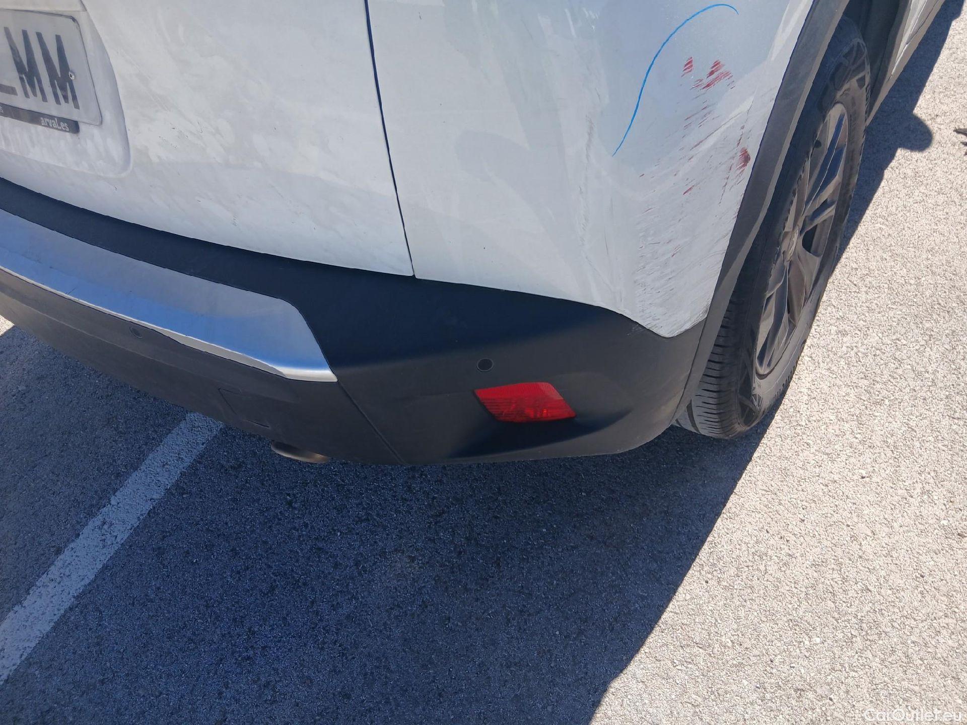  Peugeot  2008 PEUGEOT  / 2019 / 5P / todoterreno Active Pack BlueHDI 81kW (110CV) #24