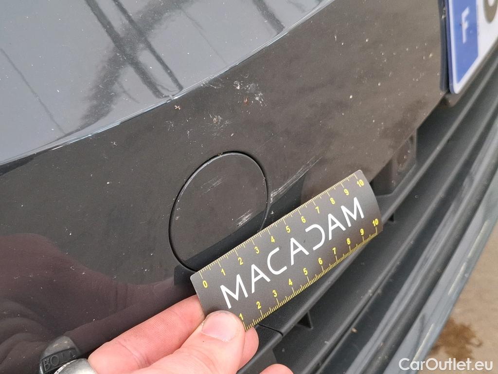  Volkswagen  Golf  VOLKSWAGEN / 2020 / 5P / Berline 1.0 eTSI OPF 110 DSG7 Life Business #38