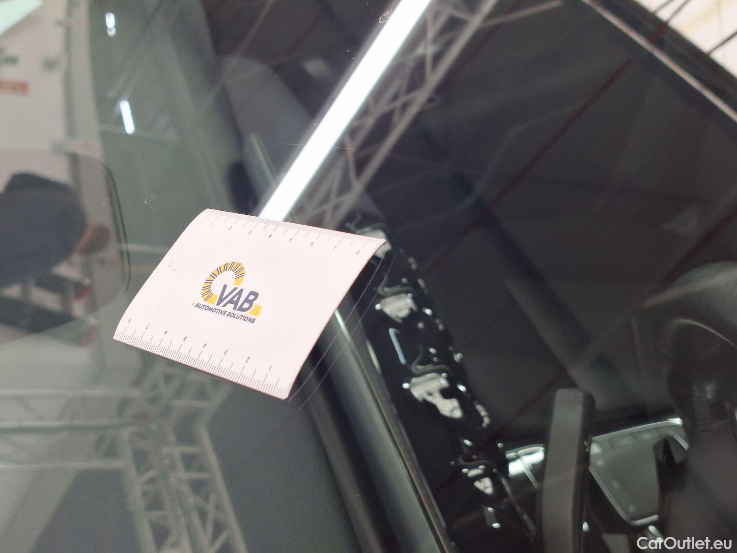  Mercedes  A-Klasse Mercedes, A-Class Berline '18, Mercedes-Benz  Limousine A 180d Business S #89