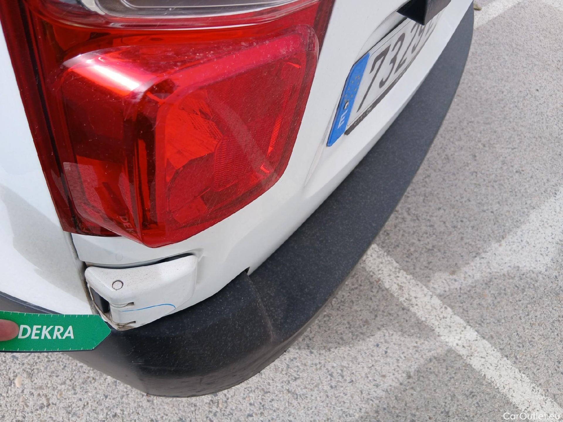  Opel  Vivaro OPEL  / 2019 / 4P / furgón 1.5 Diésel 74kW(100CV)M Std Exp #22