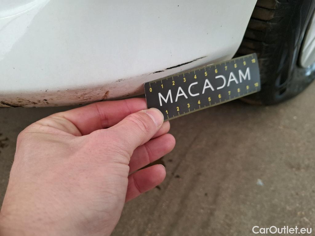  Toyota  Yaris TOYOTA  Hybride / 2019 / 5P / Berline Hybride 116h Dynamic Business Stage Acad #8