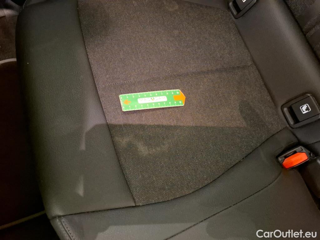  Bmw  Serie 1 Série 1 Berline 118 i Edition Sport 1.5 135CV BVA7 E6d #8