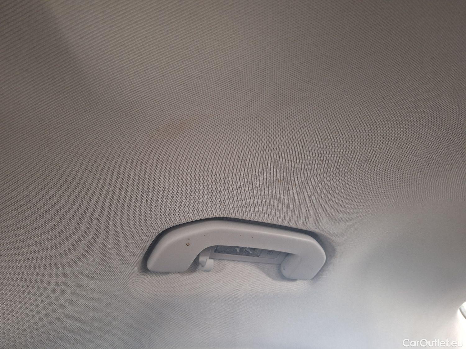  Mercedes  A-Klasse Mercedes, A-Class Berline '18, Mercedes-Benz  Limousine A 180d Business S #14