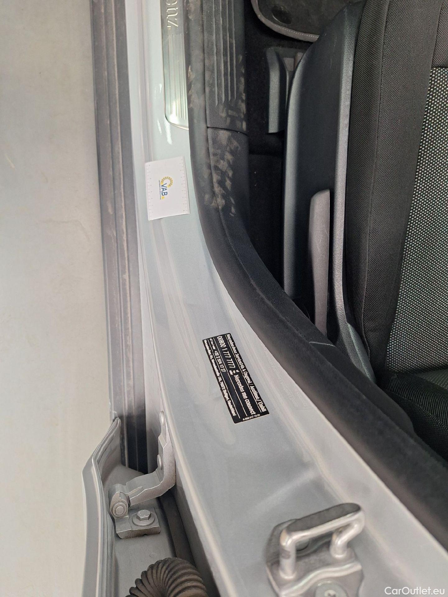  Mercedes  A-Klasse Mercedes, A-Class Berline '18, Mercedes-Benz  Limousine A 180d Business S #28