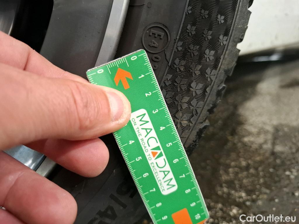  Bmw  Serie 1 Série 1 Berline 118 i Edition Sport 1.5 135CV BVA7 E6d #2