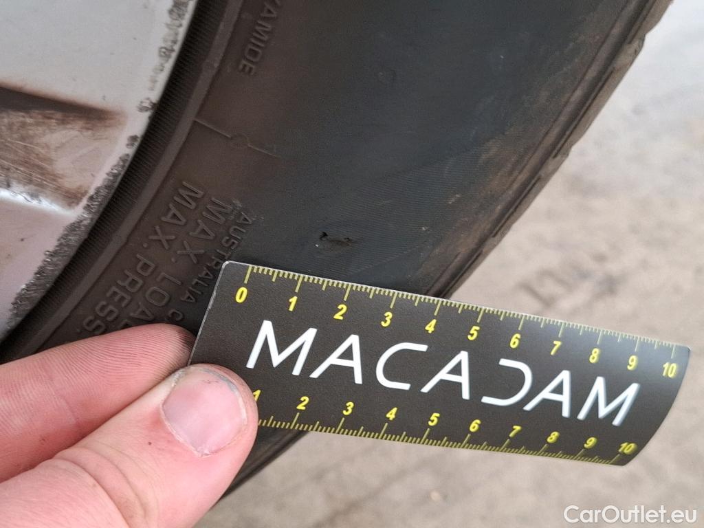  Volkswagen  Golf  VOLKSWAGEN / 2020 / 5P / Berline 1.0 eTSI OPF 110 DSG7 Life Business #16