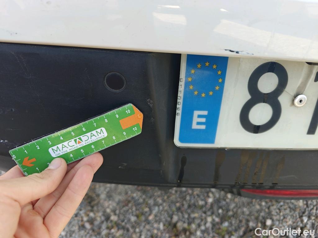  Peugeot  208 PEUGEOT  / 2019 / 5P / berlina con portón BlueHDi 73kW (100CV) Active Pack #34