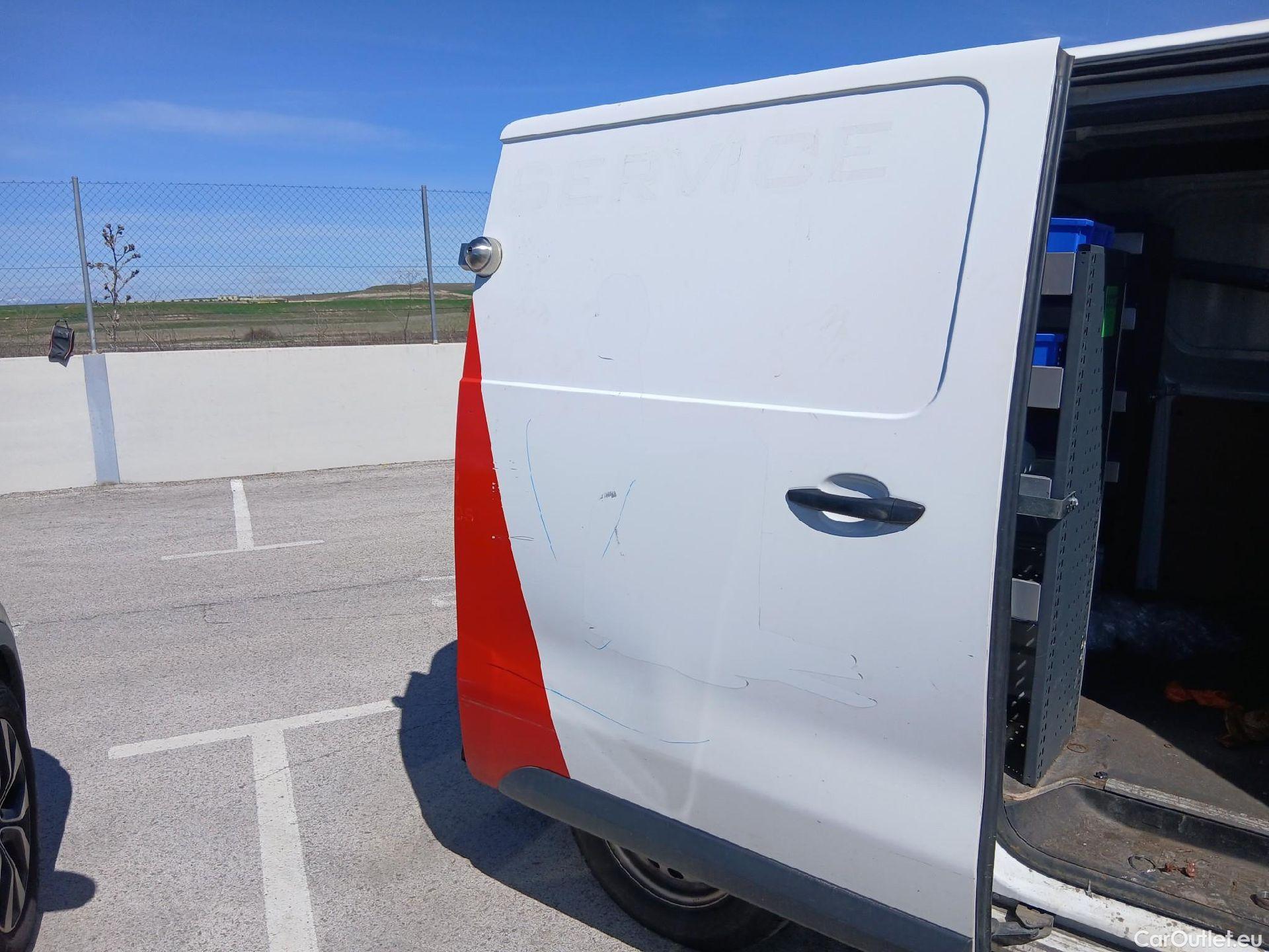  Toyota  Proace TOYOTA  / 2016 / 4P / furgón FU. MEDIO (L1) 2.0D 90kW COMFORT CARGA + #33