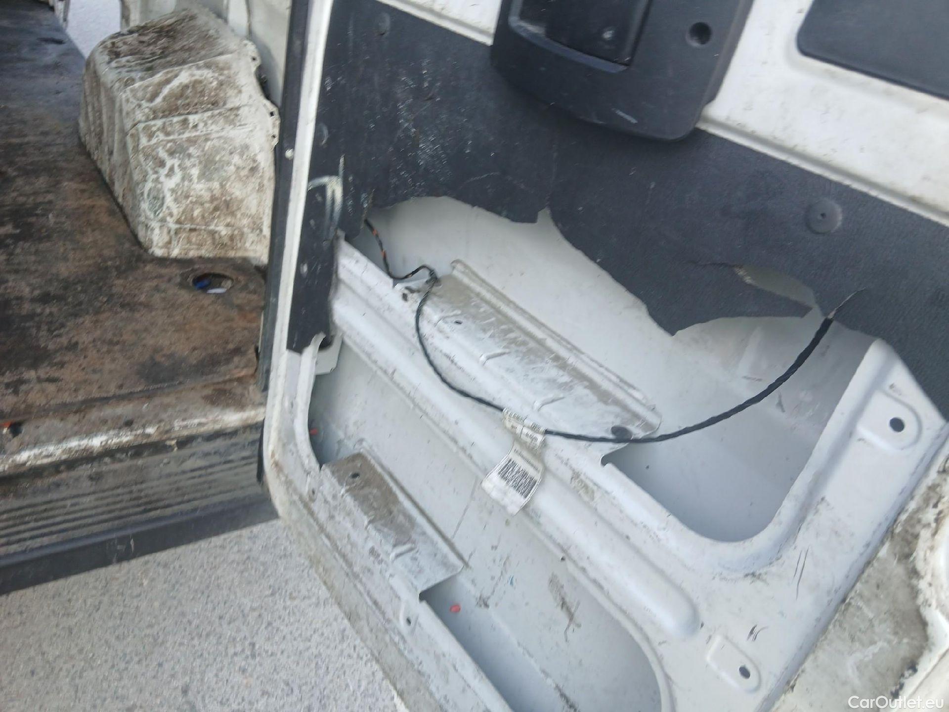  Fiat  Ducato FIAT  / 2014 / 4P / furgón Furgón 35 Medio 100kW Natural Power #5