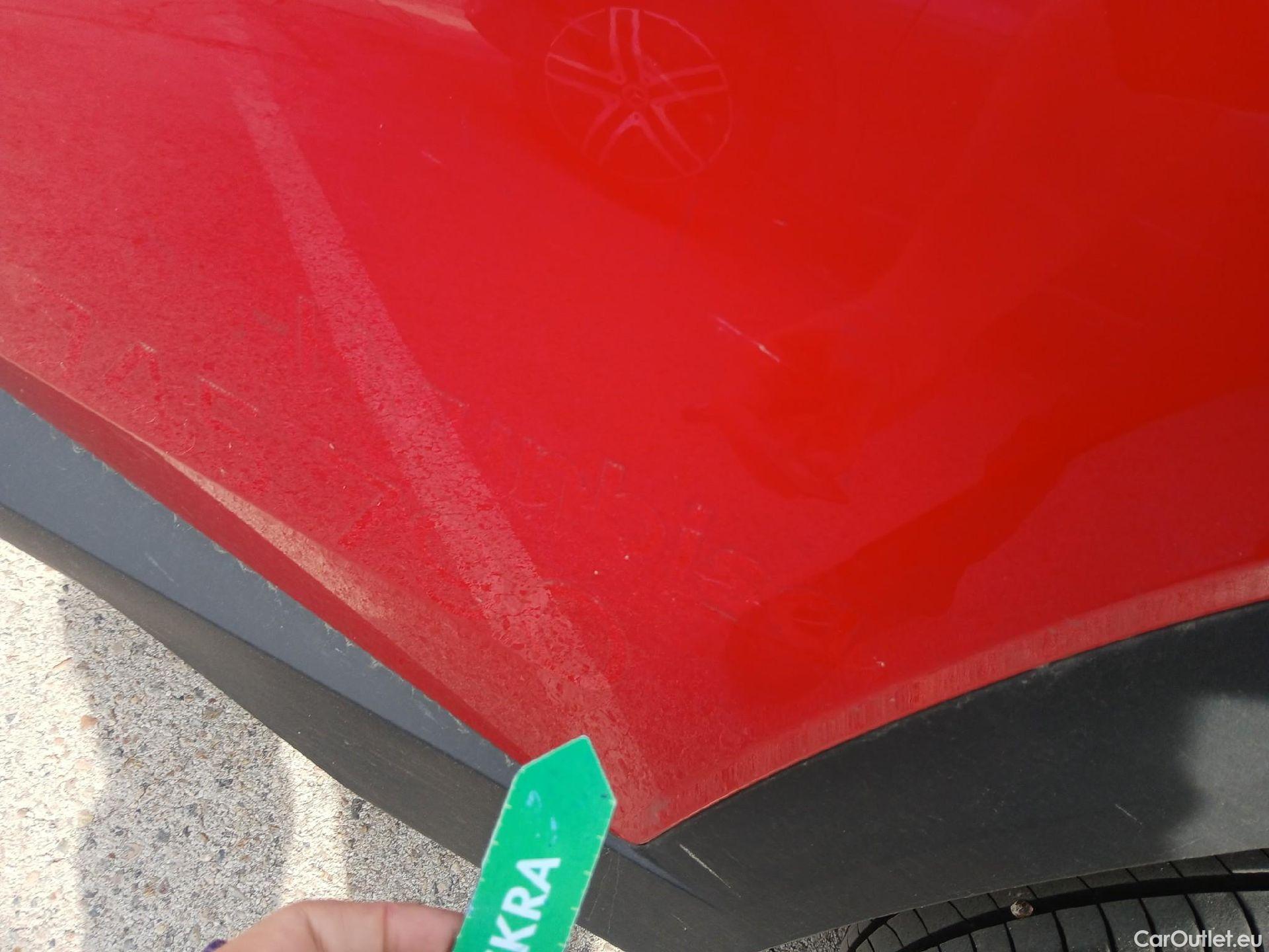  Hyundai  Tucson HYUNDAI  / 2024 / 5P / todoterreno 1.6T 158kW (215CV) HEV AT Klass #17