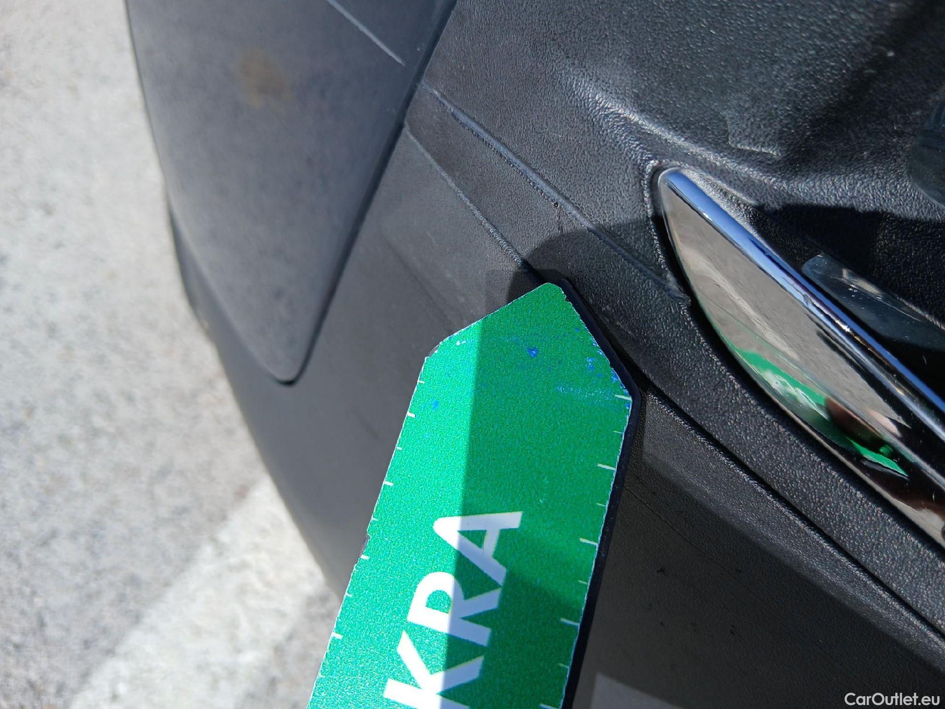  Peugeot  3008 PEUGEOT  / 2016 / 5P / todoterreno 1.5 BlueHDi 96kW (130CV) S&S Active #10