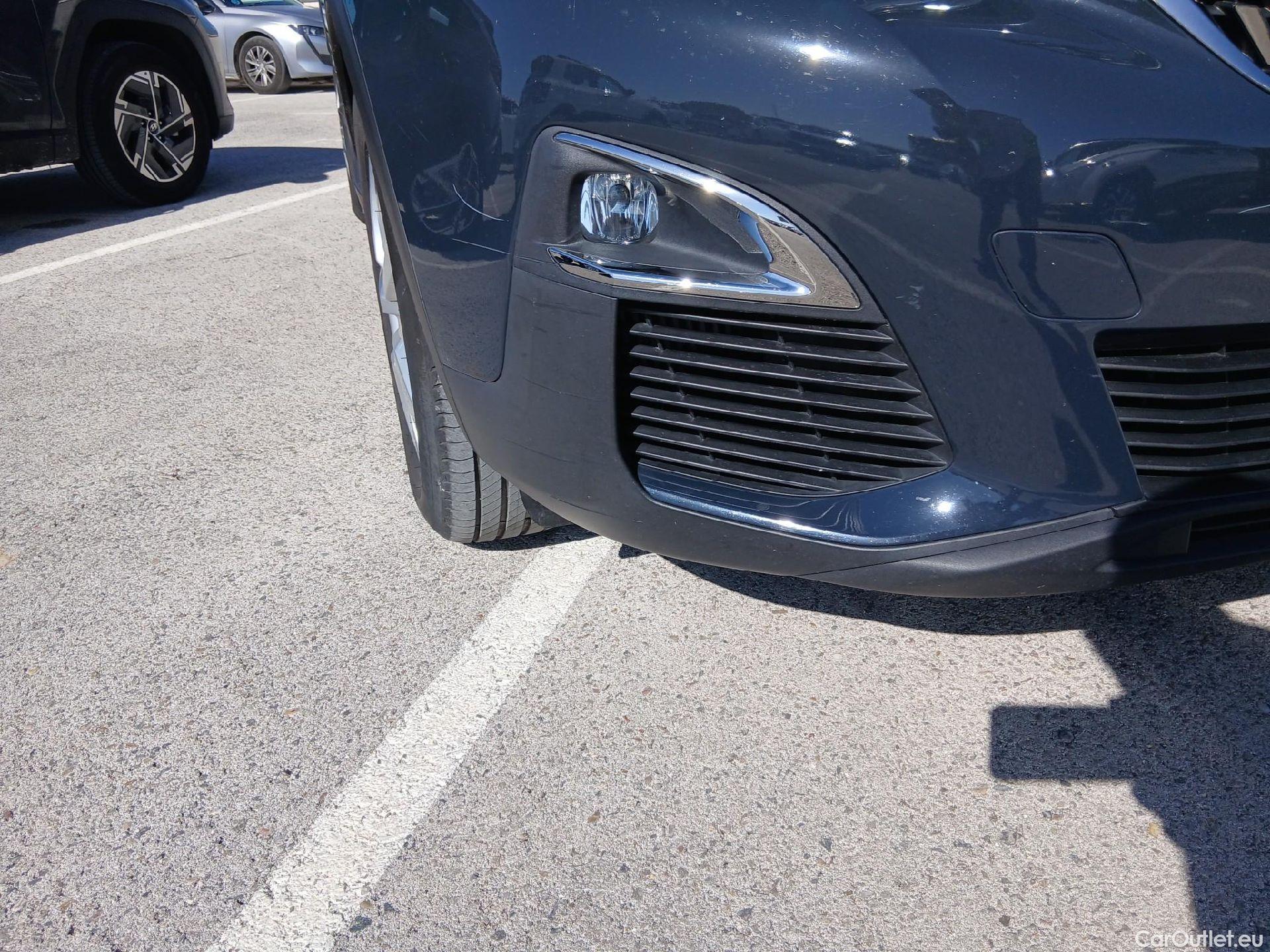  Peugeot  3008 PEUGEOT  / 2016 / 5P / todoterreno 1.5 BlueHDi 96kW (130CV) S&S Active #14