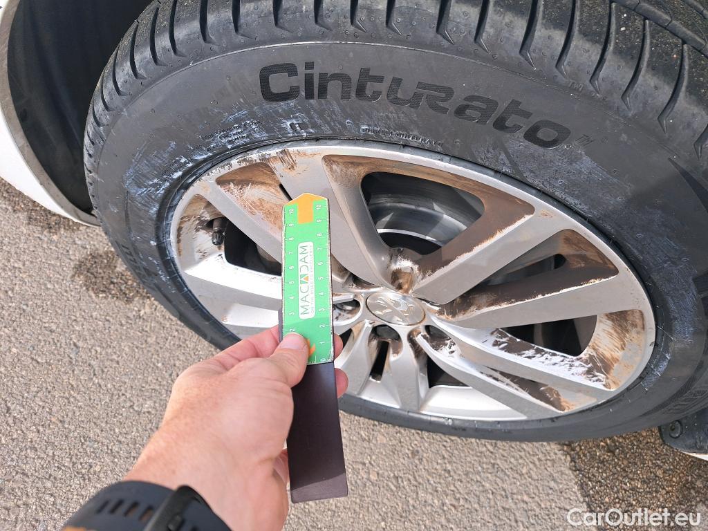  Peugeot  308 PEUGEOT  / 2017 / 5P / berlina con portón 5p Active Pack BlueHDi 130 S&S (AC) #59