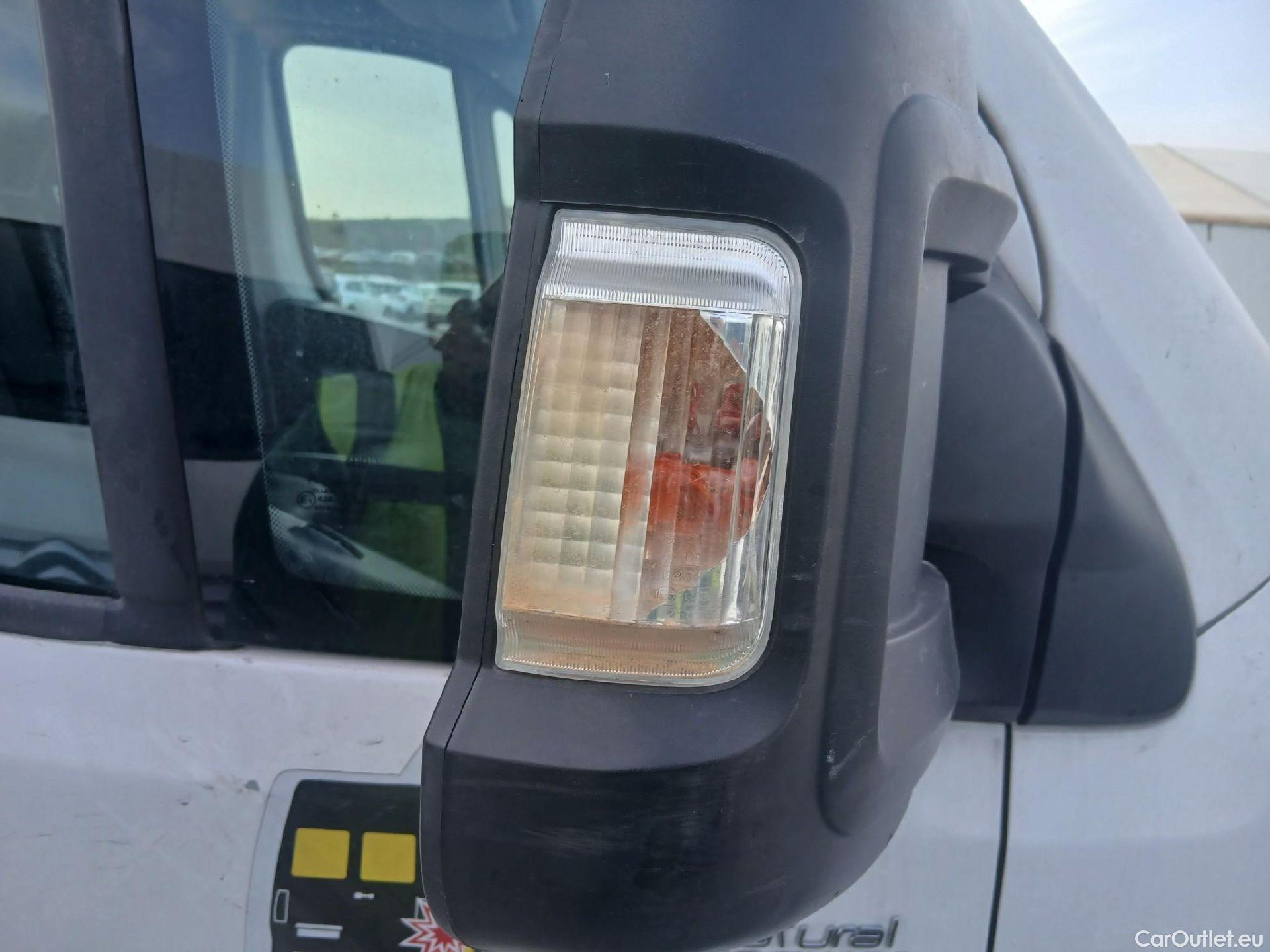  Fiat  Ducato FIAT  / 2014 / 4P / furgón Furgón 35 Medio 100kW Natural Power #54