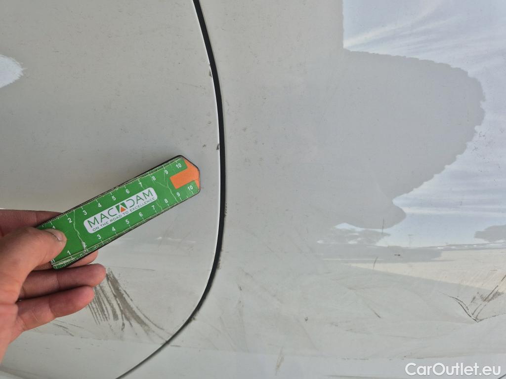  Renault  Clio RENAULT  / 2016 / 5P / berlina con portón Business TCe 66kW (90CV) GLP -18 #14