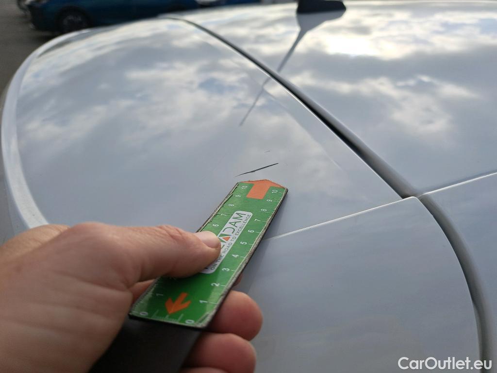  Peugeot  308 PEUGEOT  / 2017 / 5P / berlina con portón 5p Active Pack BlueHDi 130 S&S (AC) #42