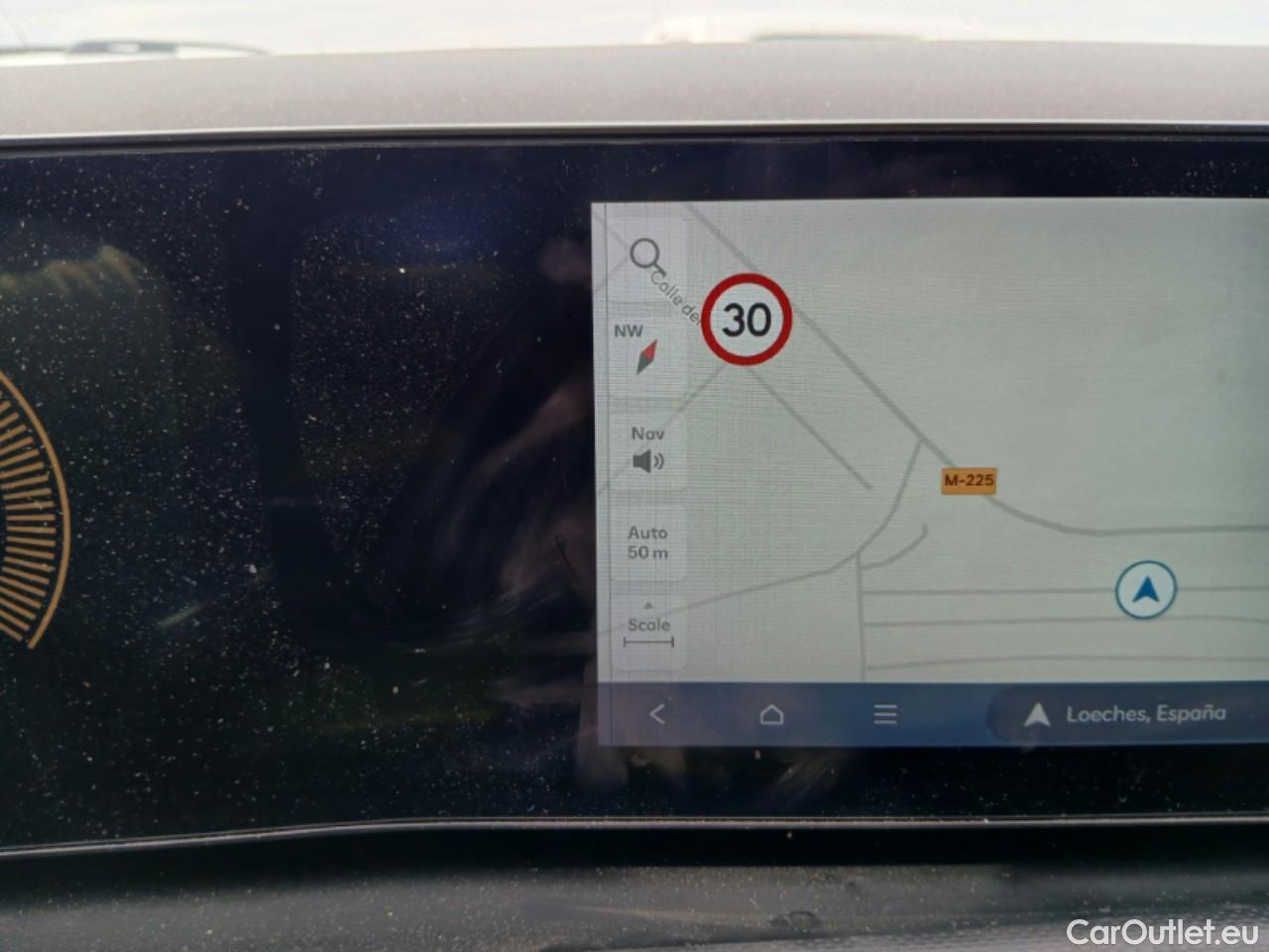  Hyundai  Tucson HYUNDAI  / 2024 / 5P / todoterreno 1.6T 158kW (215CV) HEV AT Klass #3