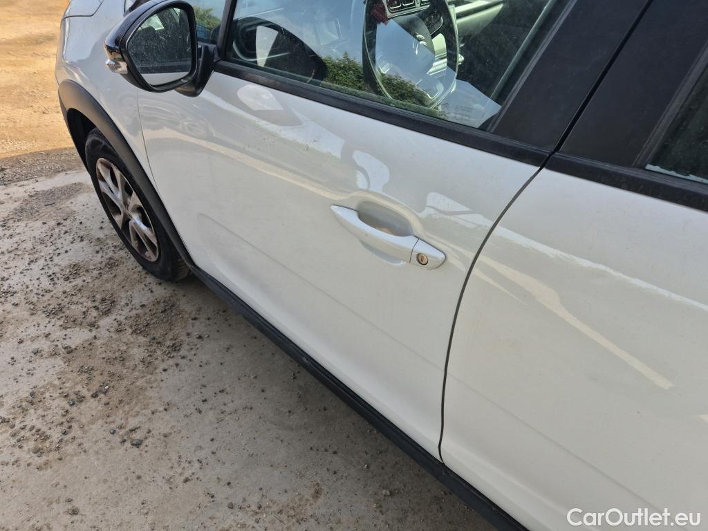  Citroen  C3 CITROEN  / 2016 / 5P / berlina con portón BlueHDi 73KW (100CV) S&S FEEL #28