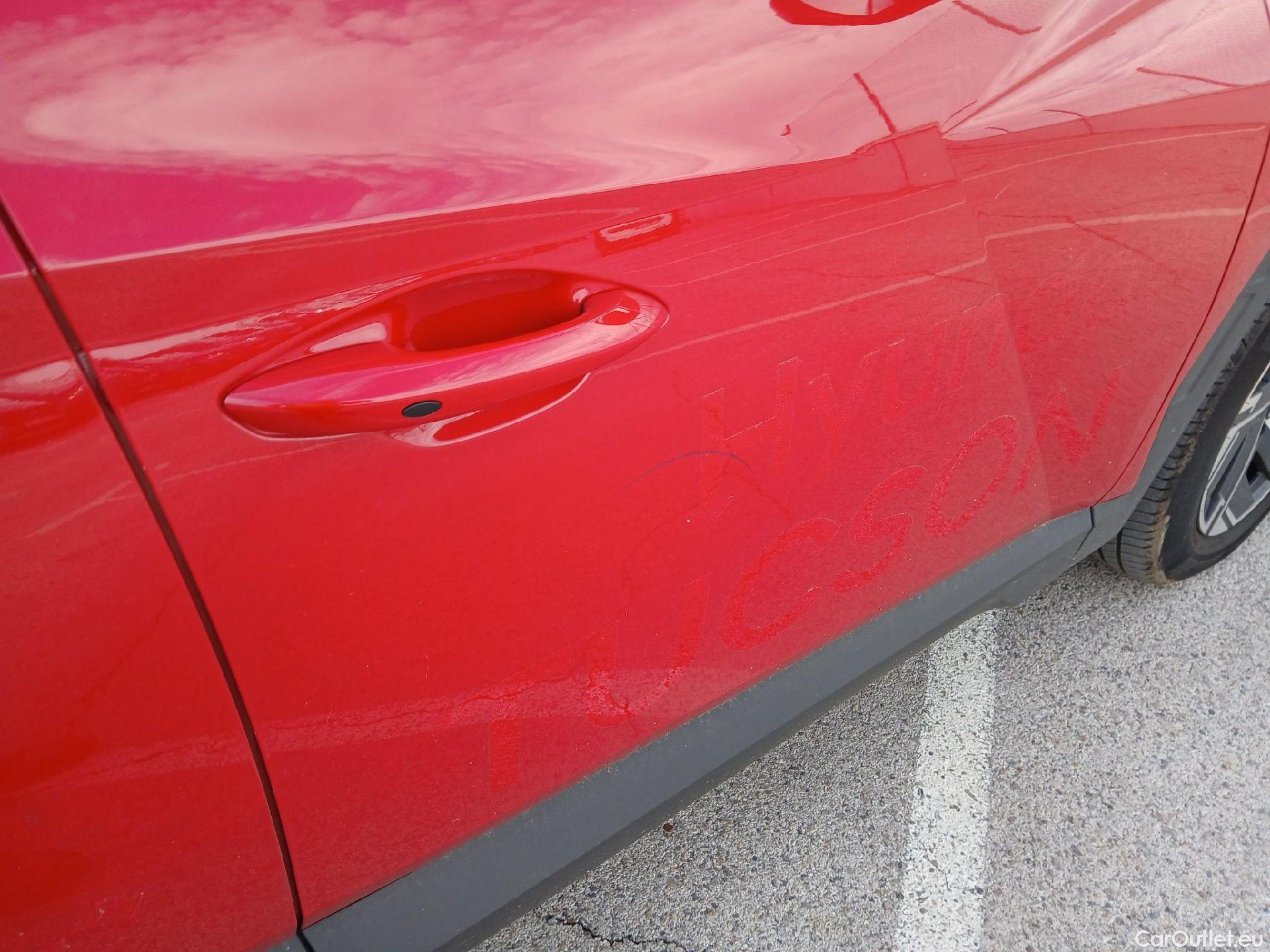  Hyundai  Tucson HYUNDAI  / 2024 / 5P / todoterreno 1.6T 158kW (215CV) HEV AT Klass #23