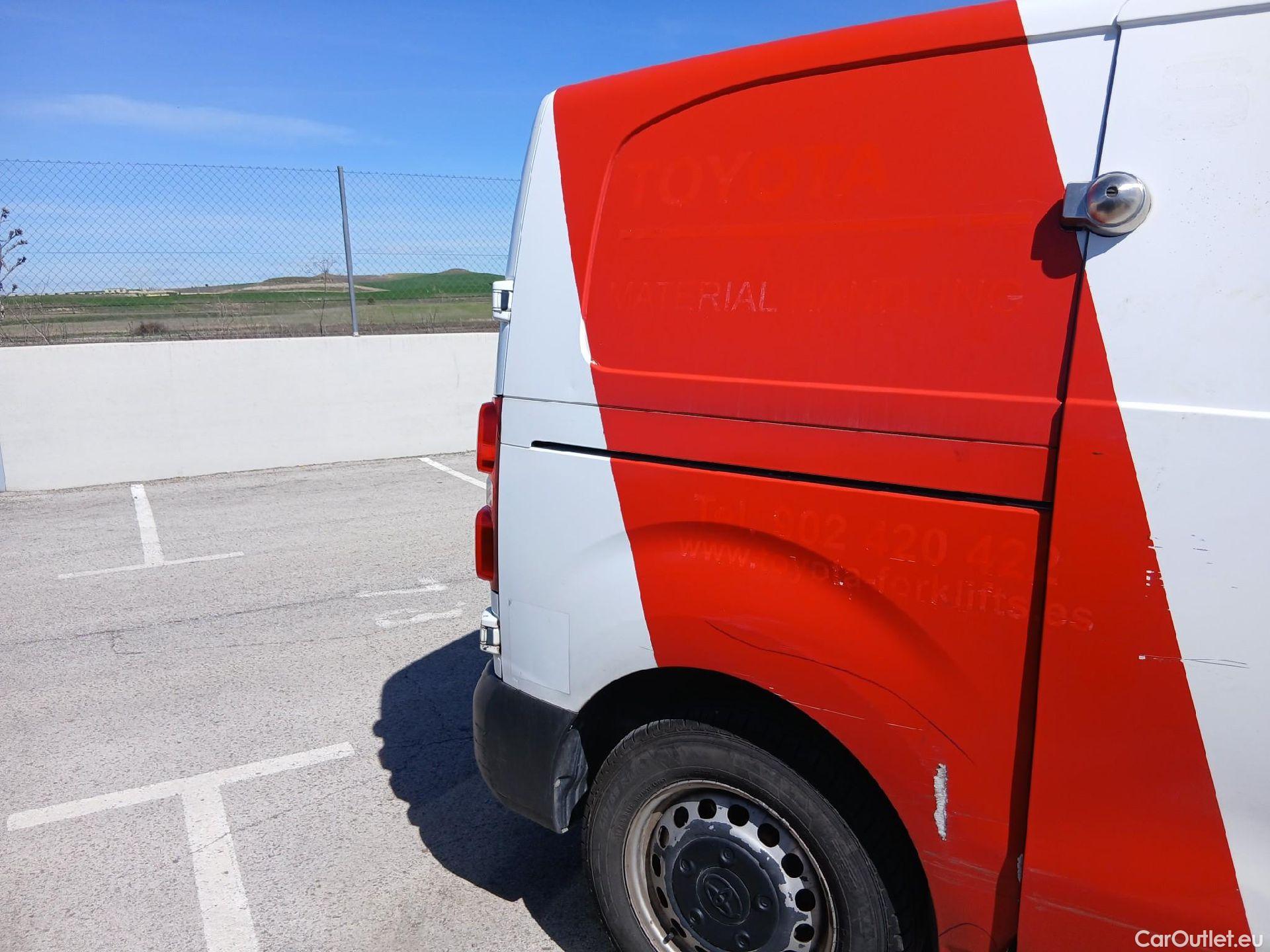  Toyota  Proace TOYOTA  / 2016 / 4P / furgón FU. MEDIO (L1) 2.0D 90kW COMFORT CARGA + #27