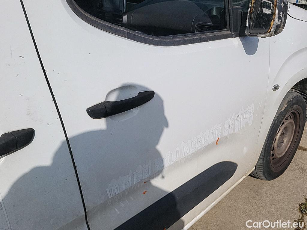  Citroen  Berlingo CITROEN  / 2018 / 3P / furgón derivado de turismo Talla M BlueHDi 100 CONTROL #33