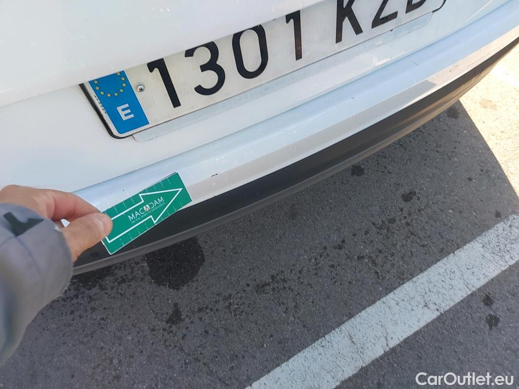  Hyundai  Tucson HYUNDAI  / 2018 / 5P / todoterreno  CRDI 1.6 116 CV 48V 4X2 SLE(SP)(SL) #18