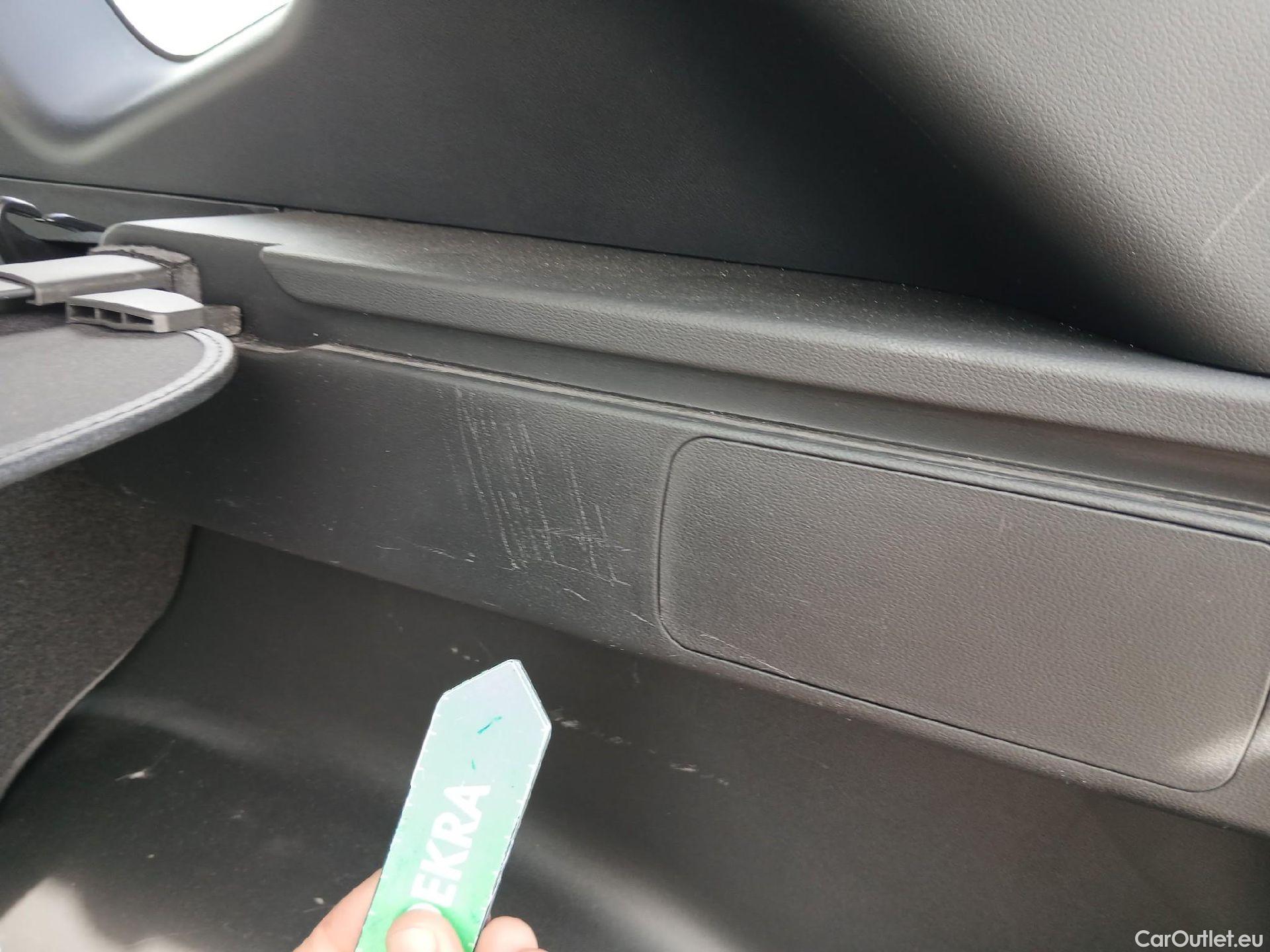  Hyundai  Tucson HYUNDAI  / 2024 / 5P / todoterreno 1.6T 158kW (215CV) HEV AT Klass #9