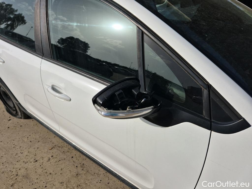  Citroen  C3 CITROEN  / 2016 / 5P / berlina con portón BlueHDi 73KW (100CV) S&S FEEL #5