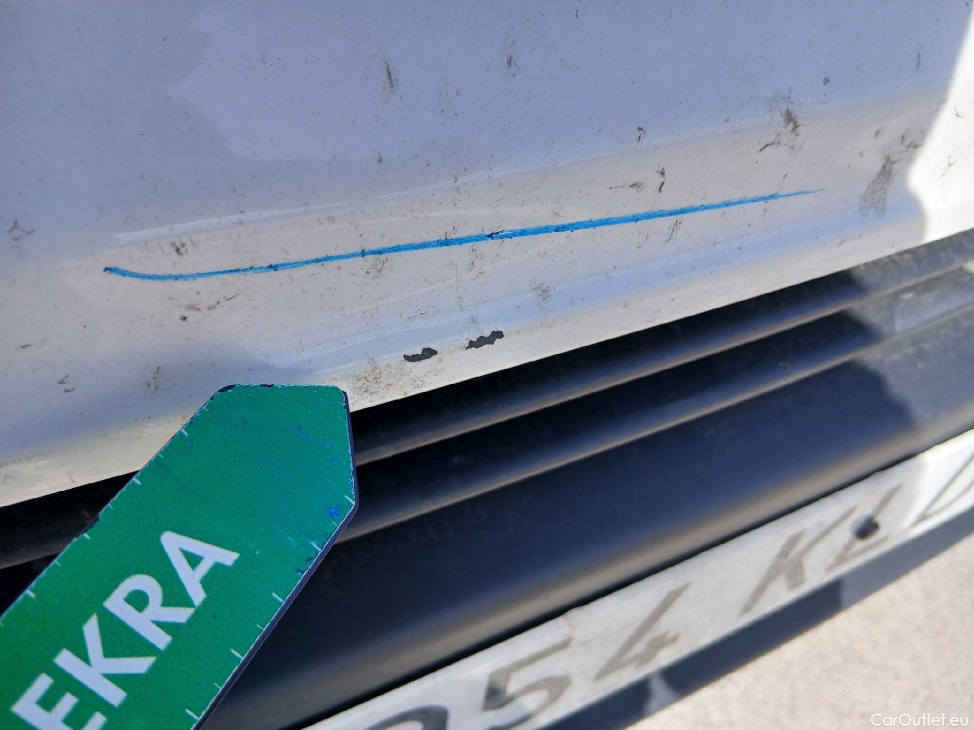  Toyota  Proace TOYOTA  / 2016 / 4P / furgón FU. MEDIO (L1) 2.0D 90kW COMFORT CARGA + #4